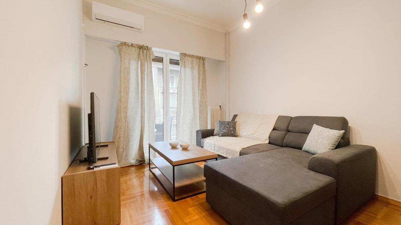 Kodrigktonos Central 77Sqm Apt In Viktoria Athens Luaran gambar